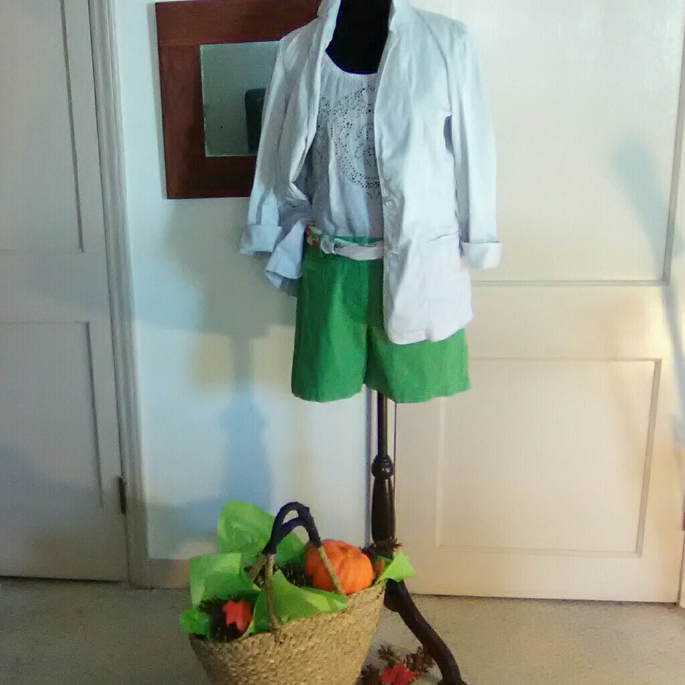 Three pieces $34! Jacket, top, Shorts!